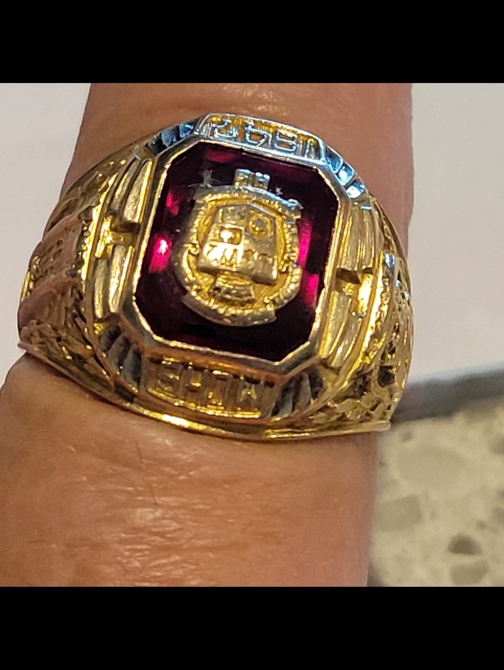 Vintage 1947 10 K Yelow Gold Ring With Ruby Signed H.J. 9 Grams Size 10.